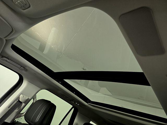 new 2025 Lincoln Navigator car, priced at $91,321