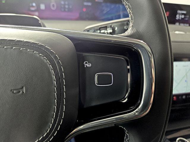 new 2025 Lincoln Navigator car, priced at $91,321