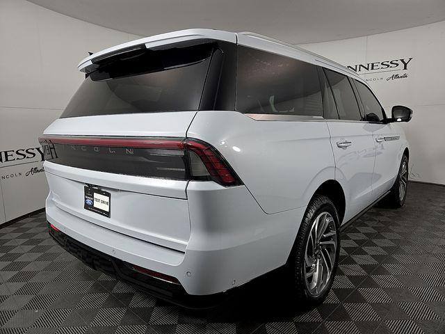 new 2025 Lincoln Navigator car, priced at $91,321