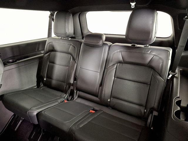 new 2025 Lincoln Navigator car, priced at $105,646