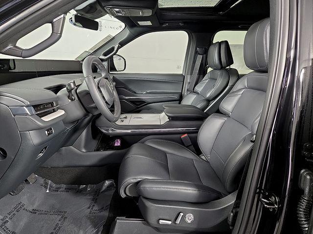 new 2026 Lincoln Navigator car, priced at $104,500