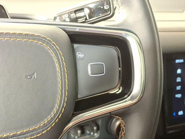 new 2025 Lincoln Navigator car, priced at $119,240