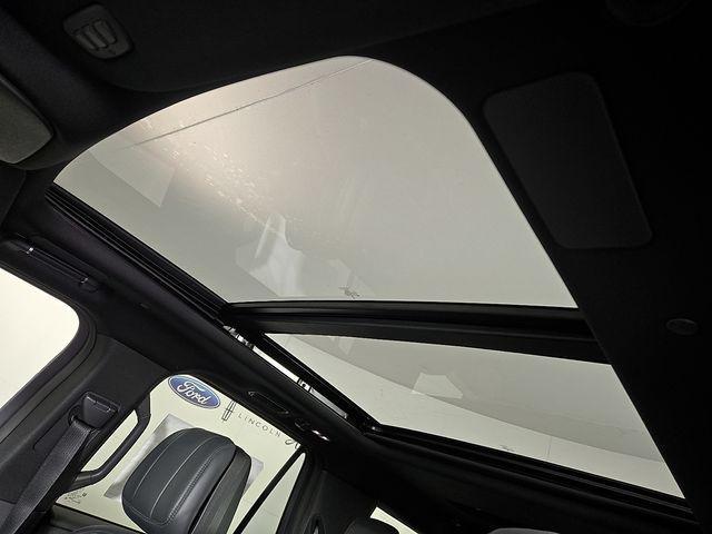 new 2025 Lincoln Navigator car, priced at $101,437