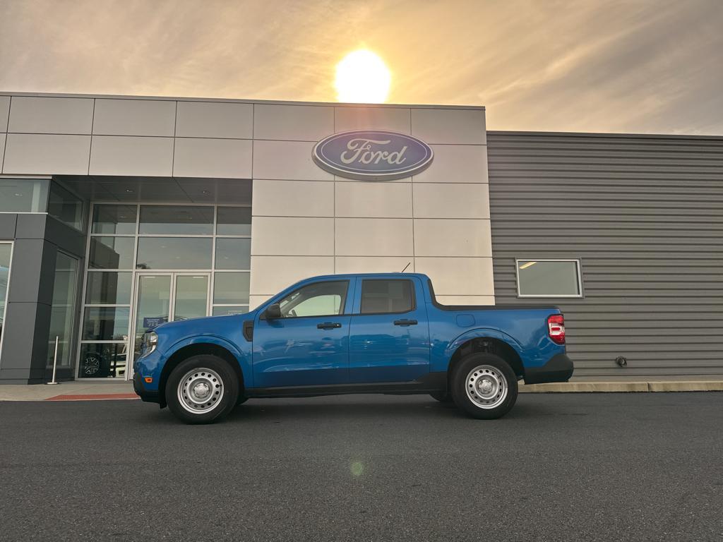 new 2025 Ford Maverick car, priced at $29,135