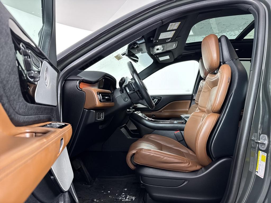 used 2023 Lincoln Aviator car, priced at $40,986