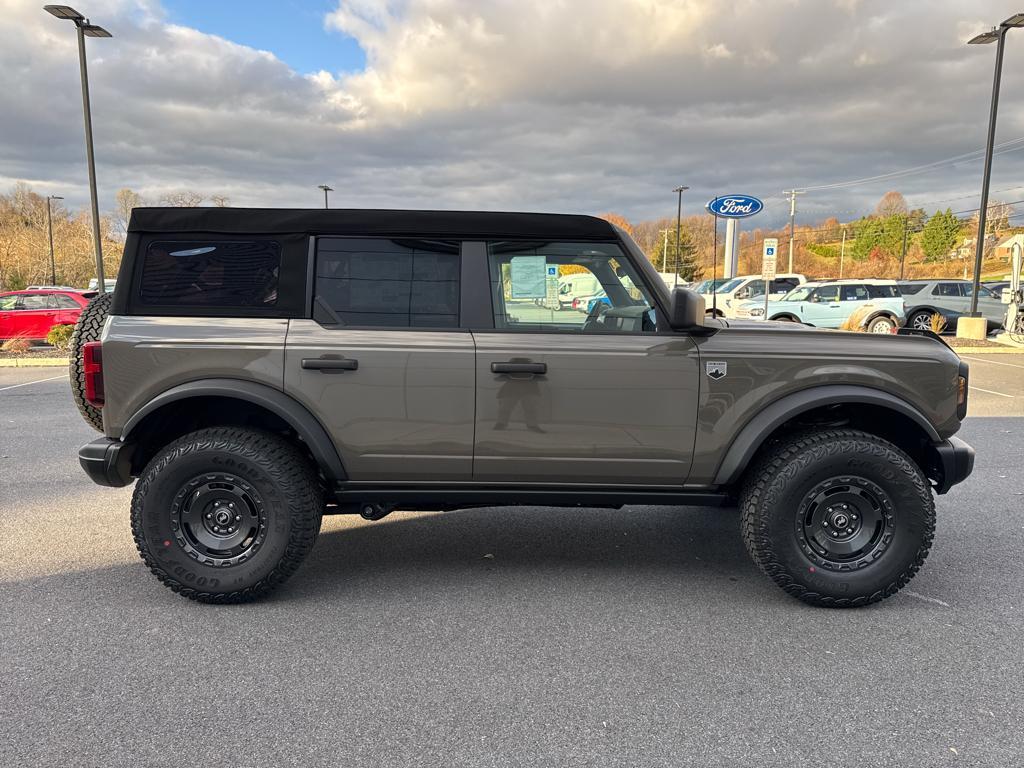 new 2025 Ford Bronco car, priced at $49,705