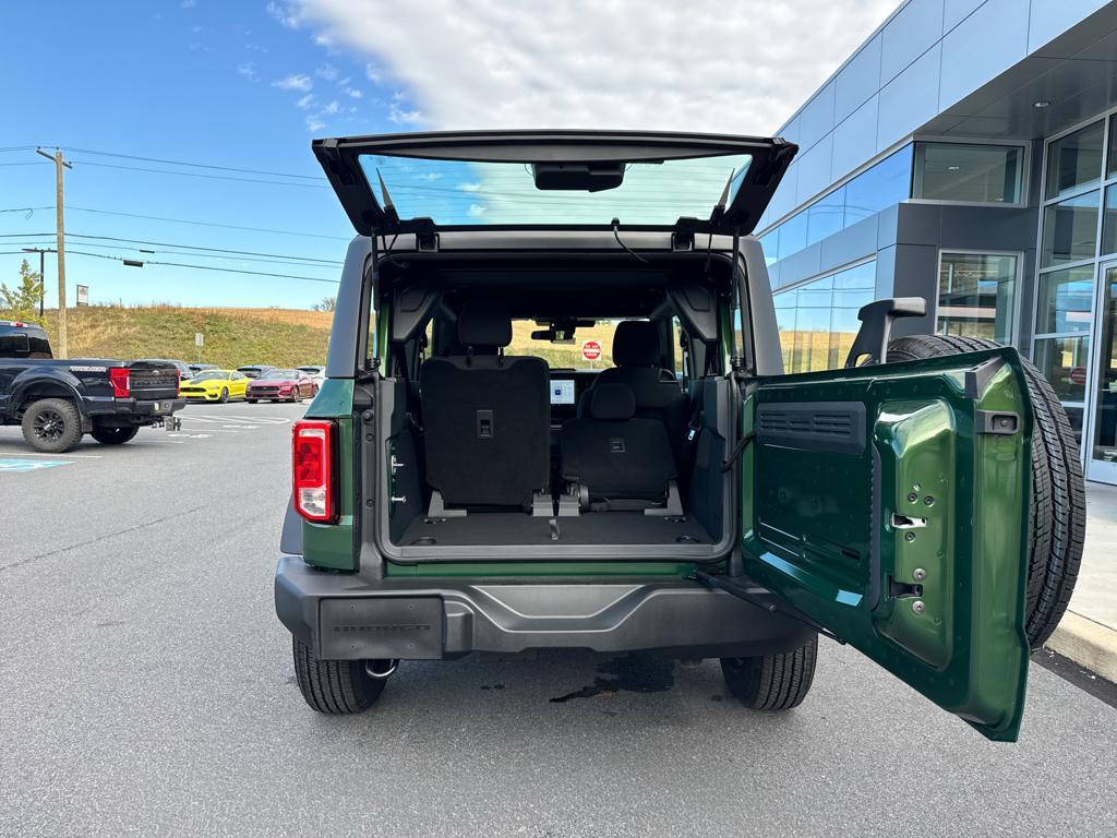 new 2025 Ford Bronco car, priced at $40,180