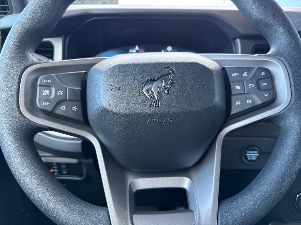 new 2025 Ford Bronco car, priced at $40,180