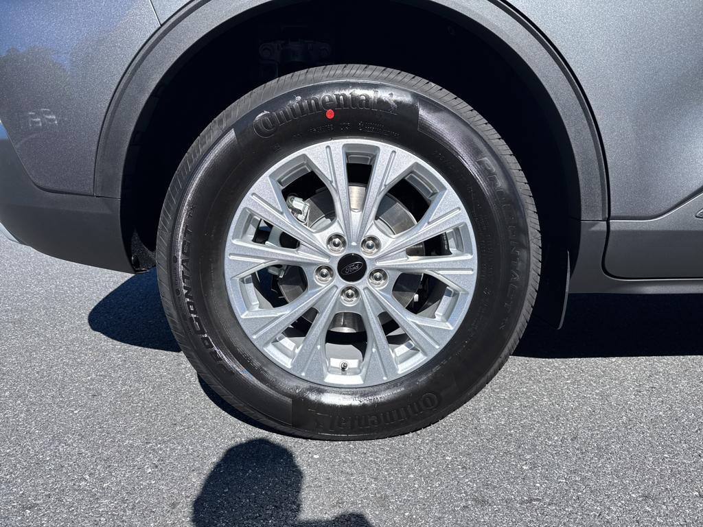 new 2026 Ford Escape car, priced at $30,245