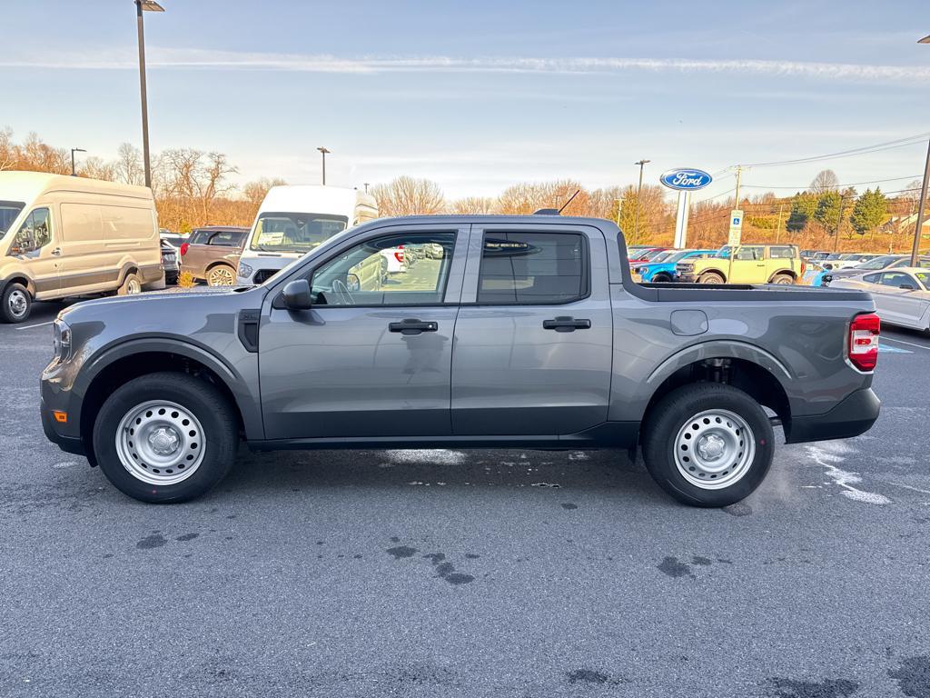 new 2025 Ford Maverick car, priced at $30,520