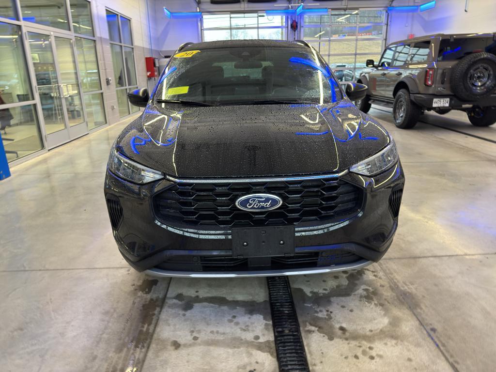 used 2025 Ford Escape car, priced at $22,121