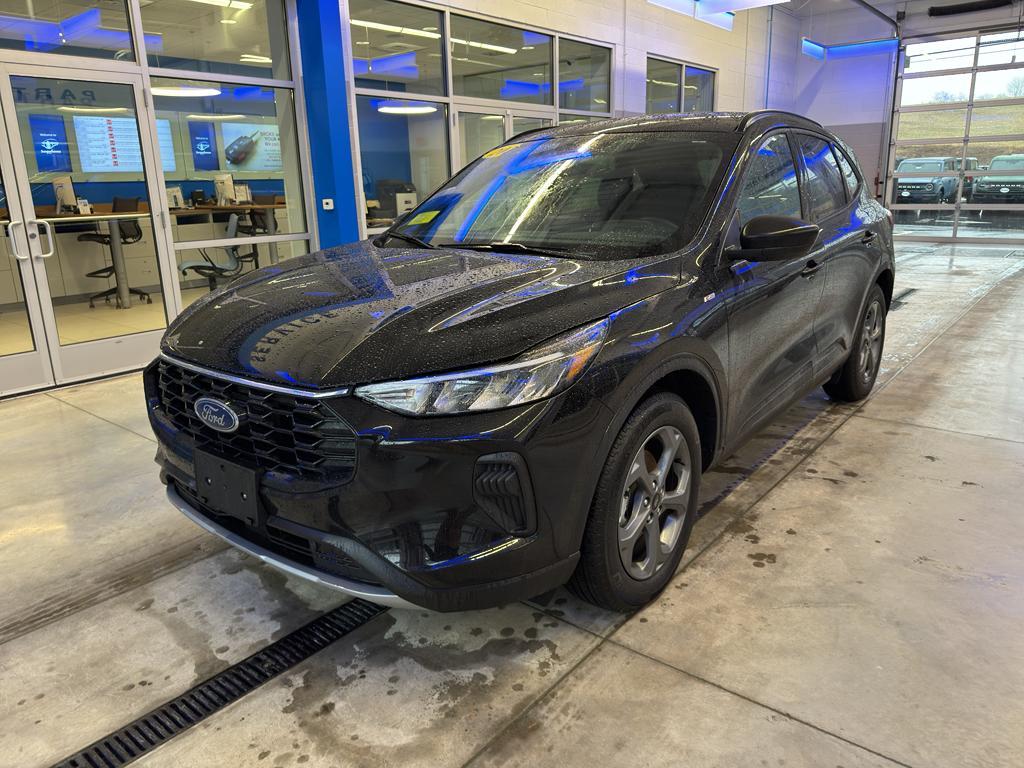 used 2025 Ford Escape car, priced at $22,121