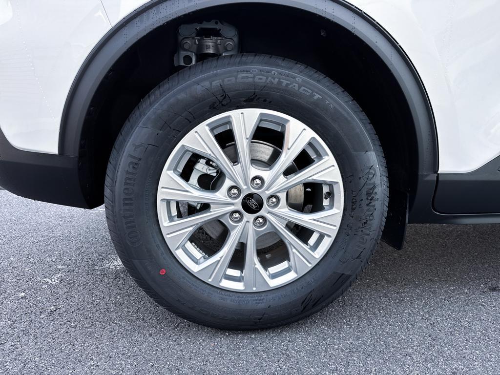 new 2026 Ford Escape car, priced at $28,940