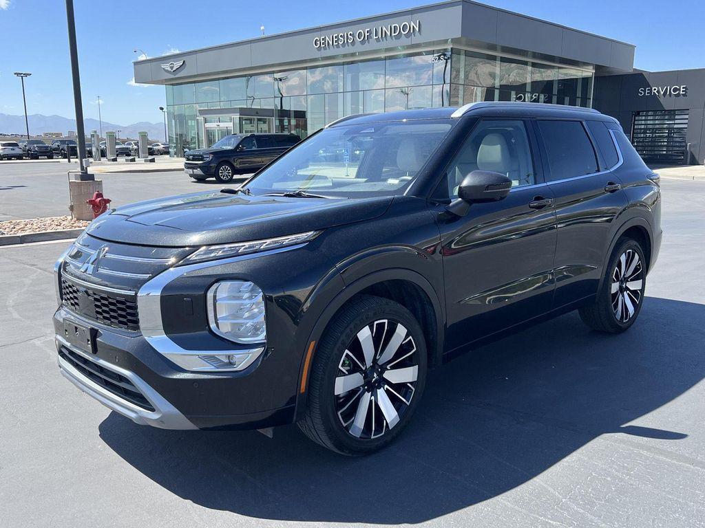 used 2025 Mitsubishi Outlander car, priced at $31,182