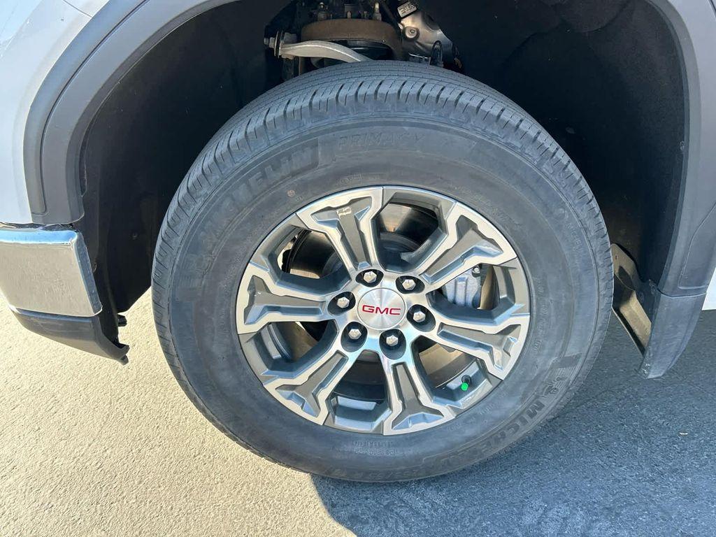 used 2025 GMC Sierra 1500 car, priced at $41,057