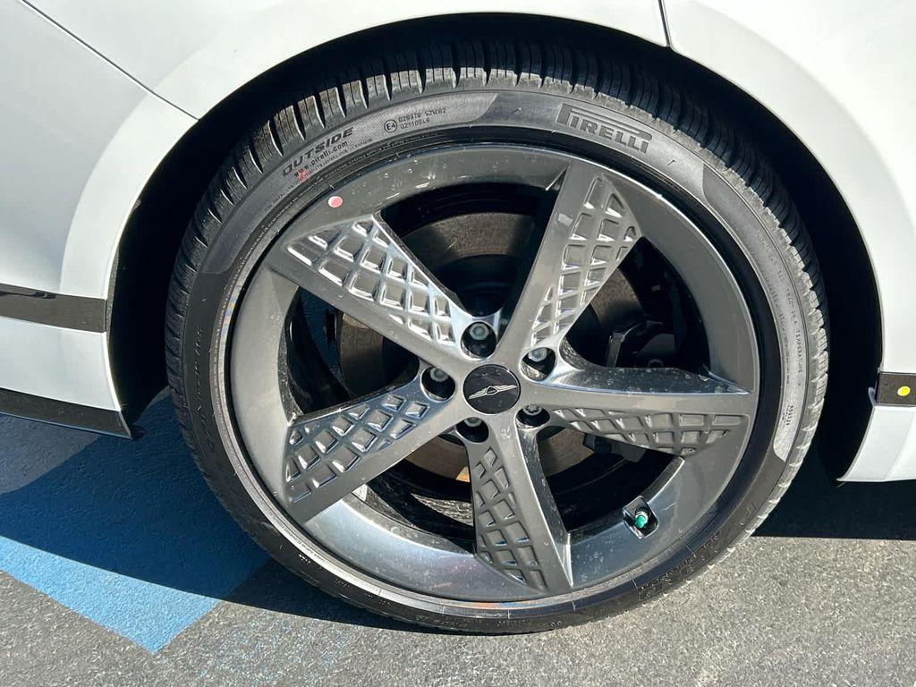 new 2025 Genesis G80 car, priced at $67,055