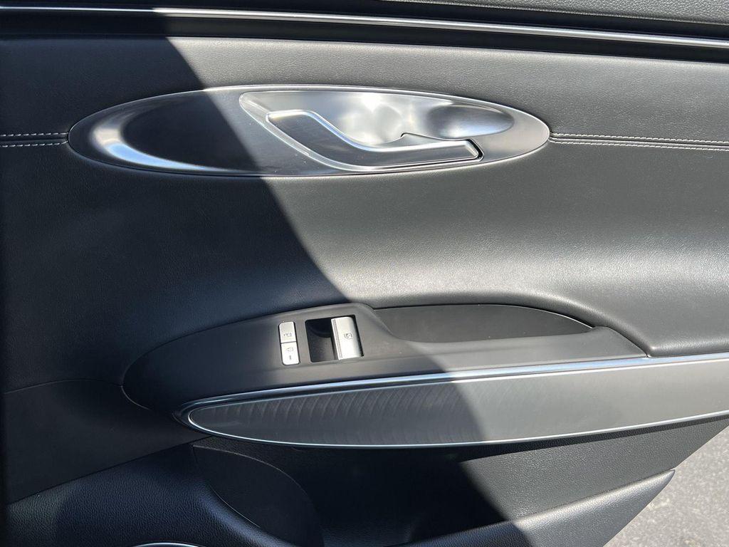 new 2025 Genesis GV70 car, priced at $44,637