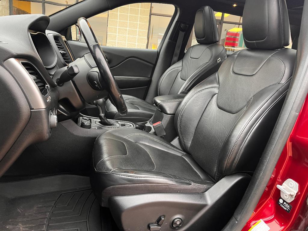 used 2021 Jeep Cherokee car, priced at $15,499