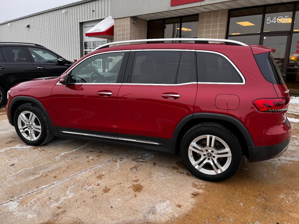 used 2021 Mercedes-Benz GLB 250 car, priced at $22,999