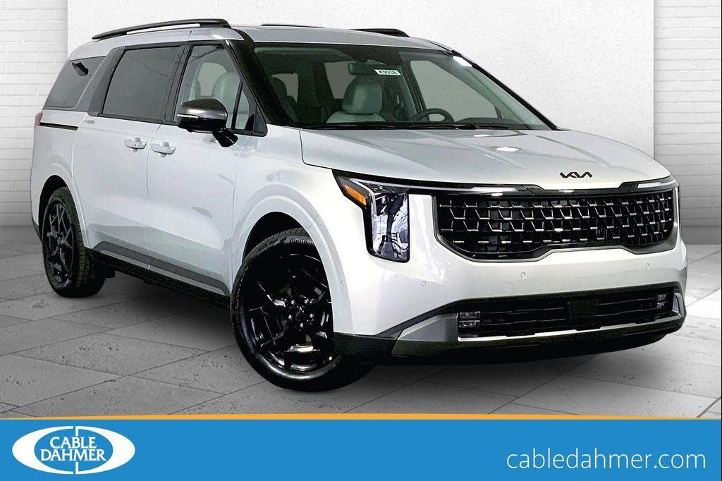 new 2026 Kia Carnival Hybrid car, priced at $57,732