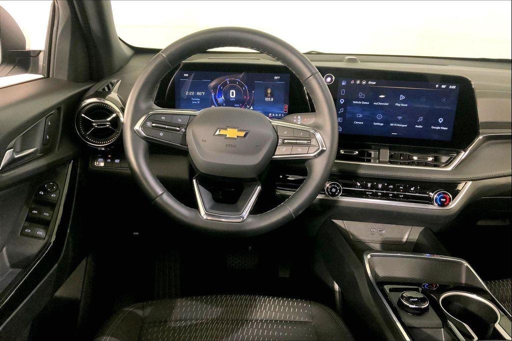 used 2026 Chevrolet Equinox car, priced at $25,800