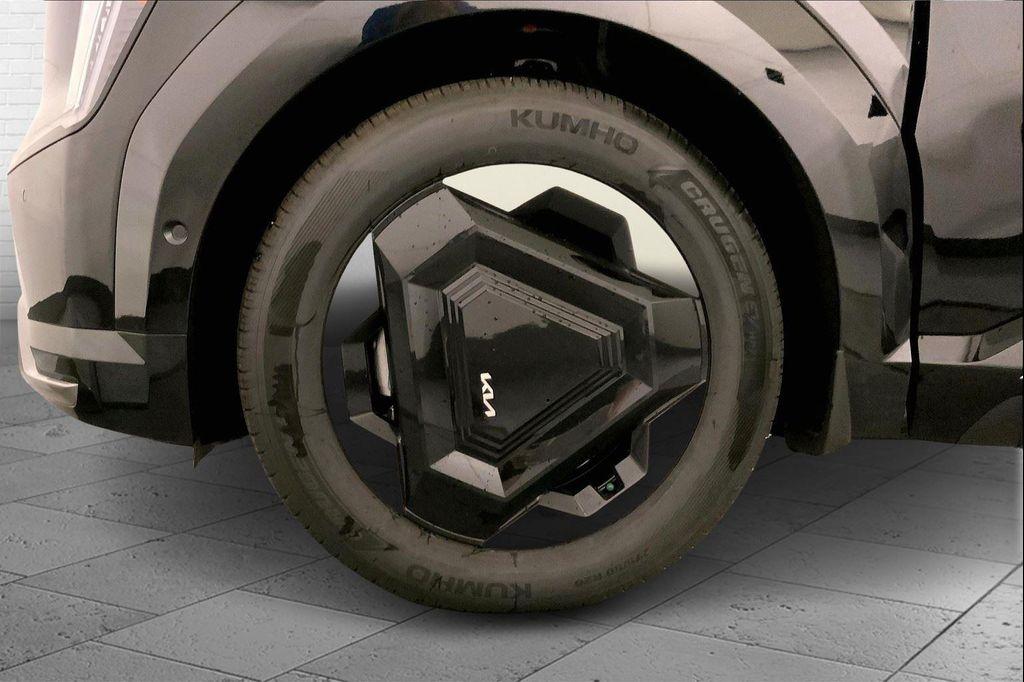 new 2026 Kia EV9 car, priced at $67,977
