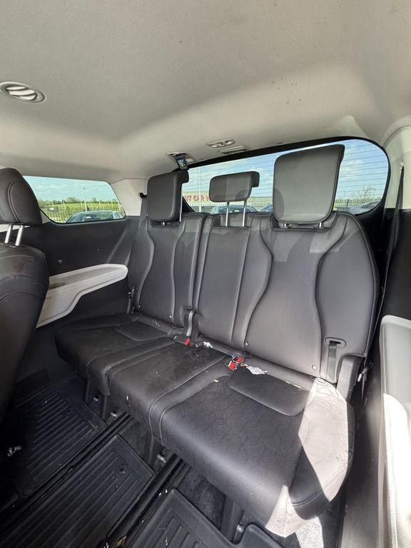 used 2024 Kia Carnival car, priced at $33,999