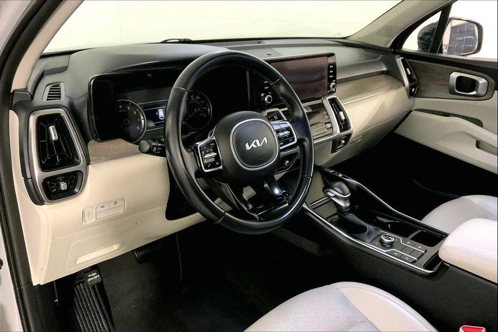 used 2022 Kia Sorento car, priced at $27,499