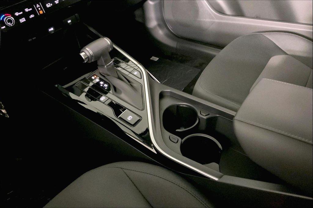 new 2025 Kia Niro car, priced at $25,102