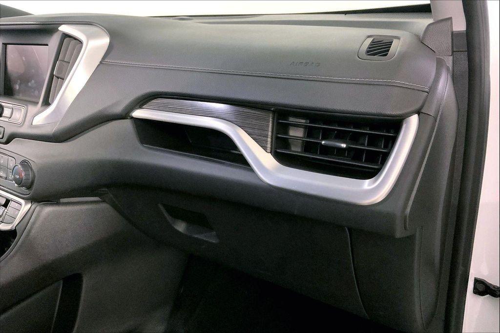 used 2024 GMC Terrain car, priced at $21,900