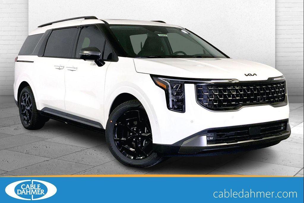 new 2025 Kia Carnival Hybrid car, priced at $52,340