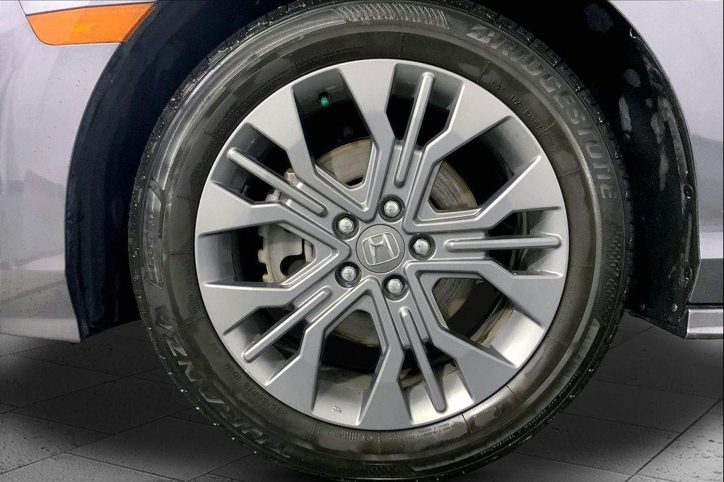 used 2025 Honda Odyssey car, priced at $42,499