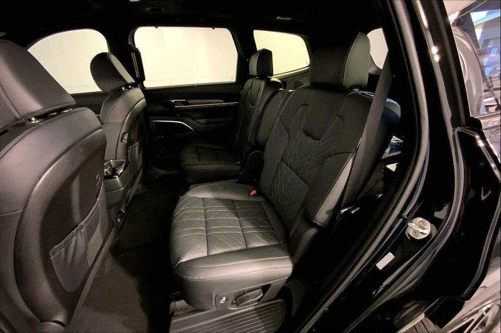 new 2025 Kia Telluride car, priced at $50,995