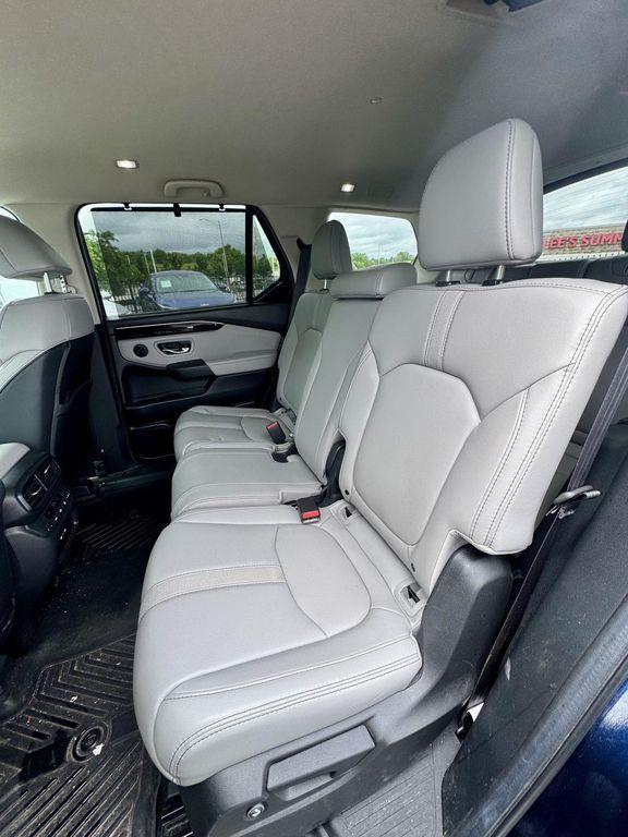 used 2025 Honda Pilot car, priced at $43,800