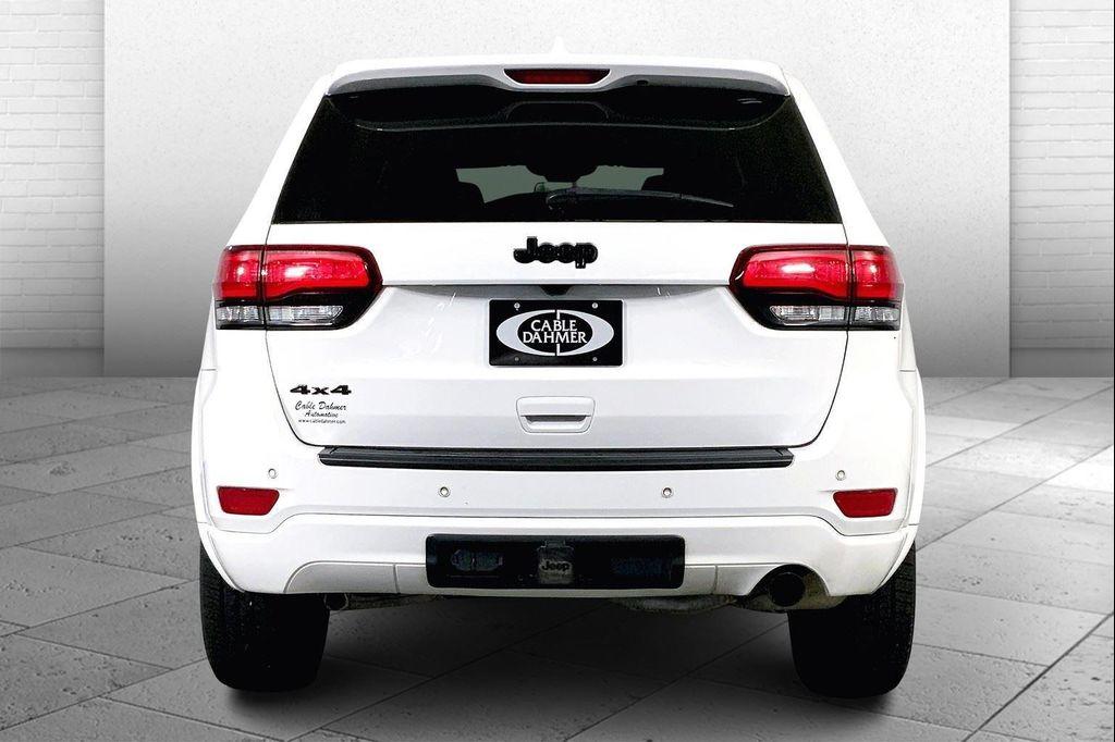 used 2021 Jeep Grand Cherokee car, priced at $16,499