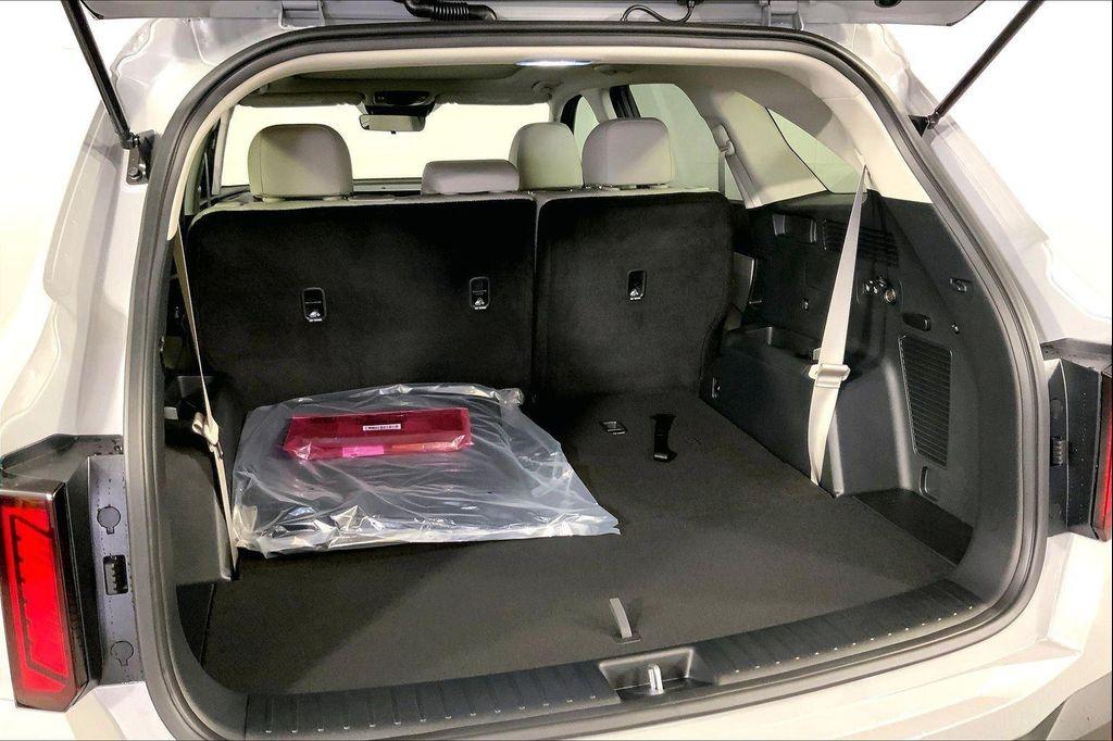 new 2026 Kia Sorento car, priced at $37,080