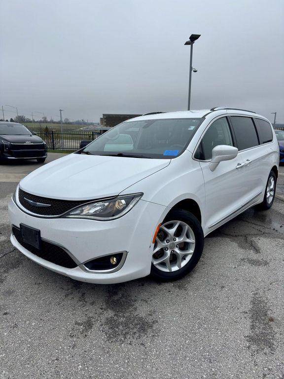 used 2018 Chrysler Pacifica car, priced at $9,300