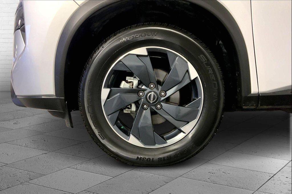 used 2025 Nissan Rogue car, priced at $22,400