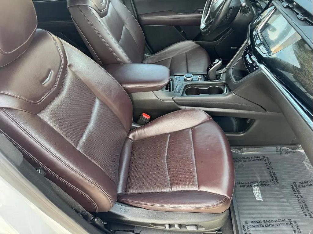 used 2020 Cadillac XT6 car, priced at $21,900