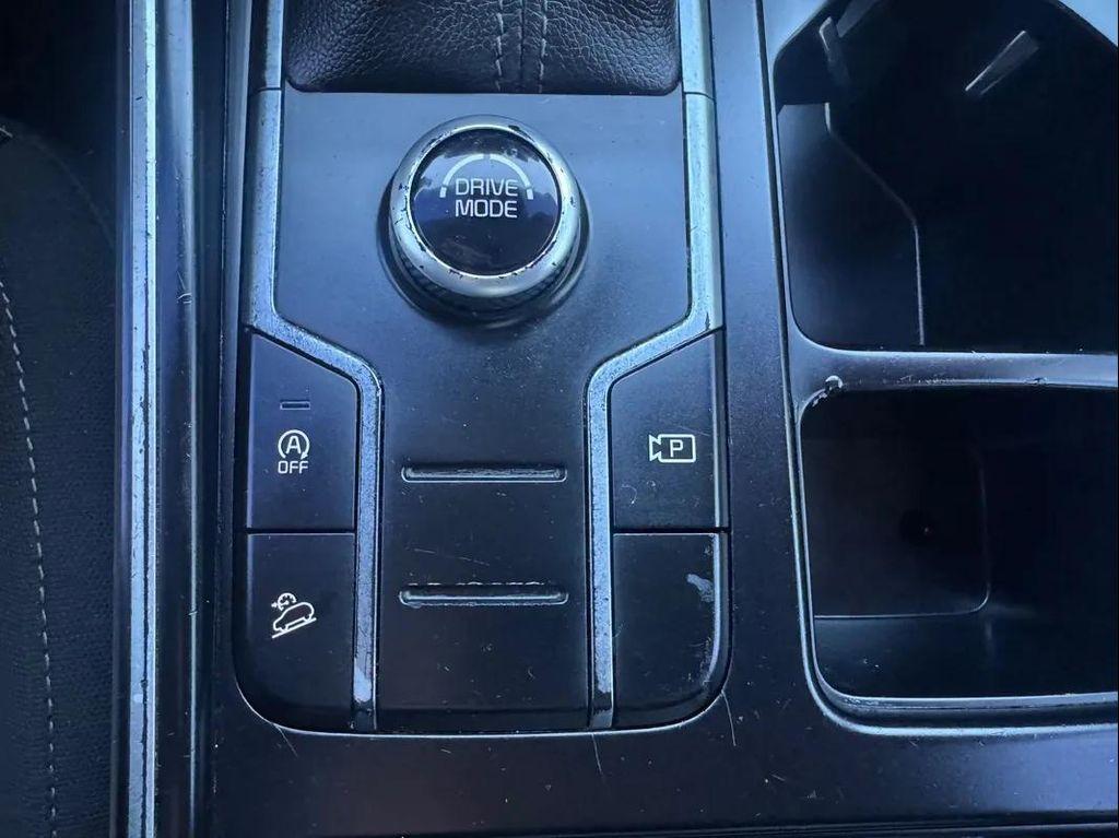 used 2021 Kia Sorento car, priced at $16,100