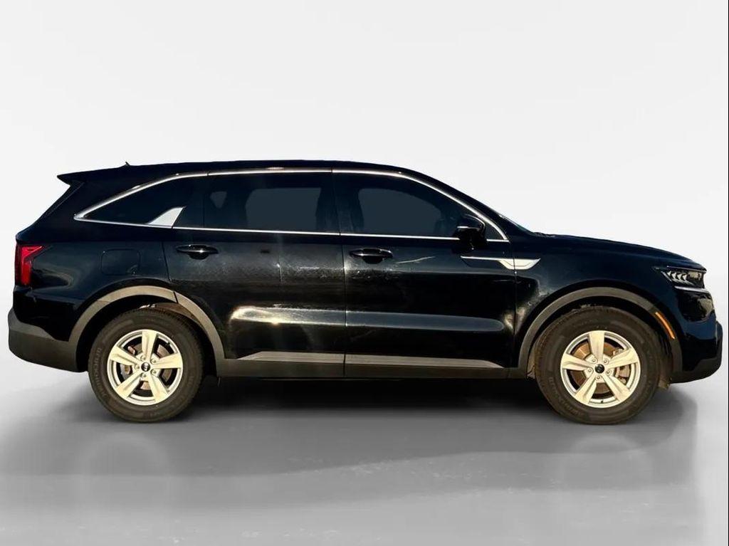 used 2021 Kia Sorento car, priced at $16,100