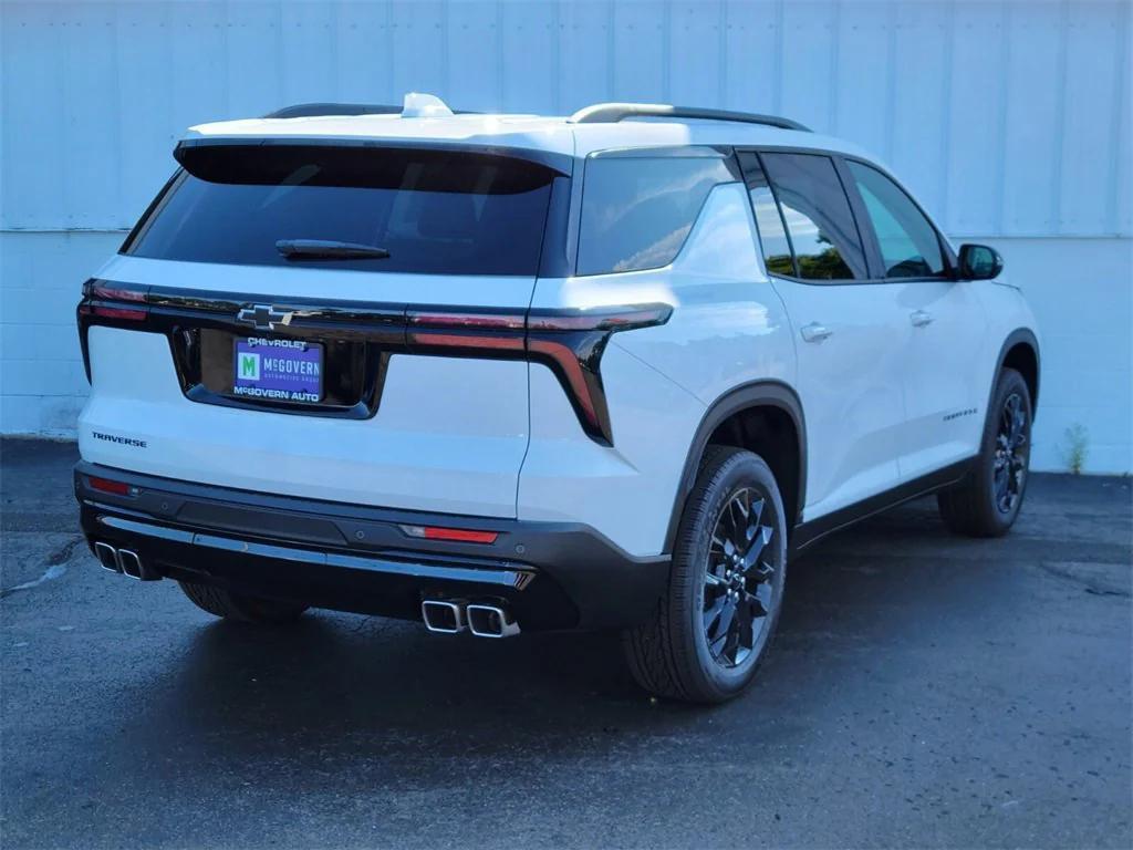 new 2026 Chevrolet Traverse car, priced at $42,995