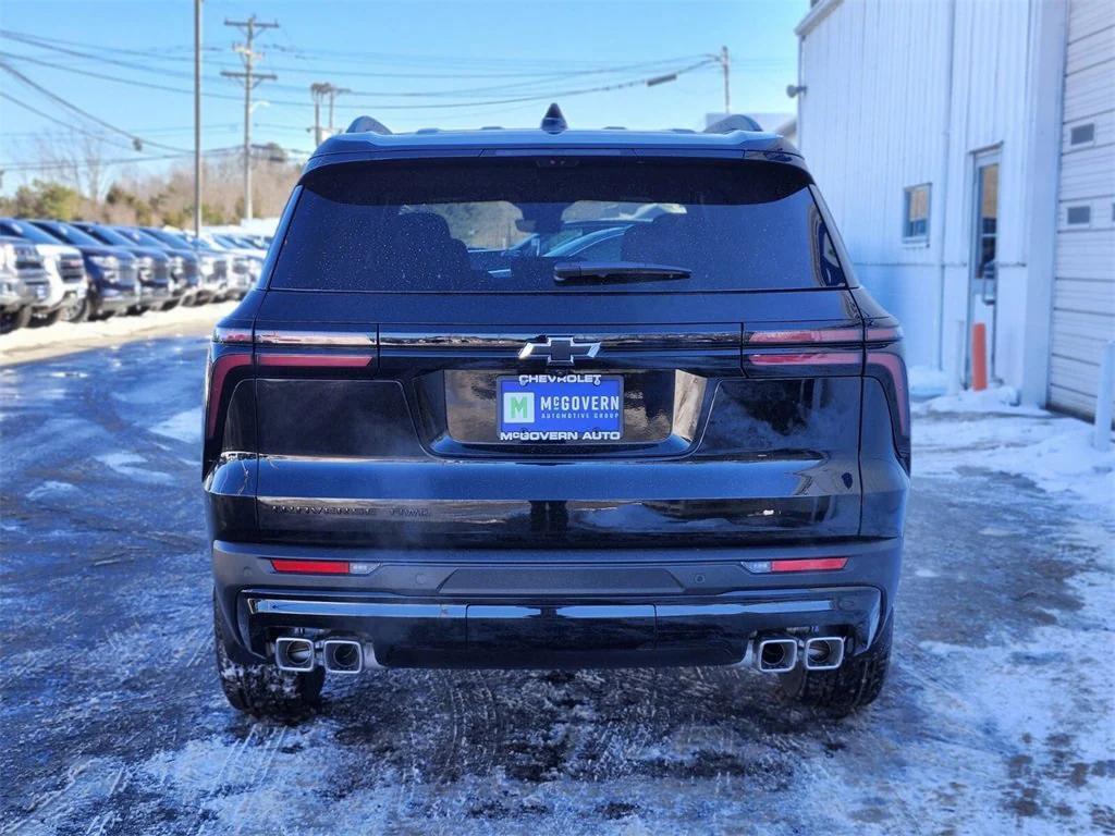 new 2026 Chevrolet Traverse car, priced at $49,125