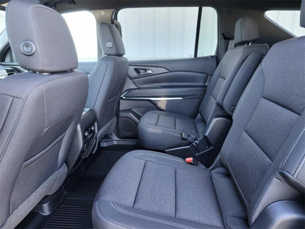 new 2026 Chevrolet Traverse car, priced at $49,125