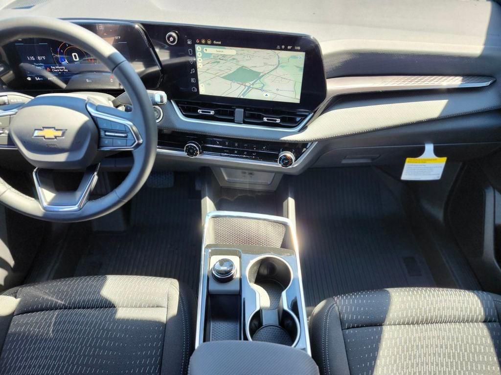 new 2026 Chevrolet Equinox car, priced at $31,649