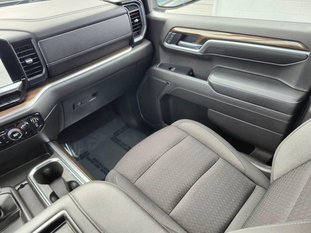 used 2022 Chevrolet Silverado 1500 car, priced at $39,183