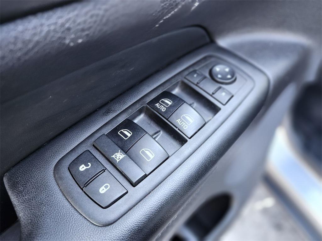 used 2018 Jeep Grand Cherokee car, priced at $17,388