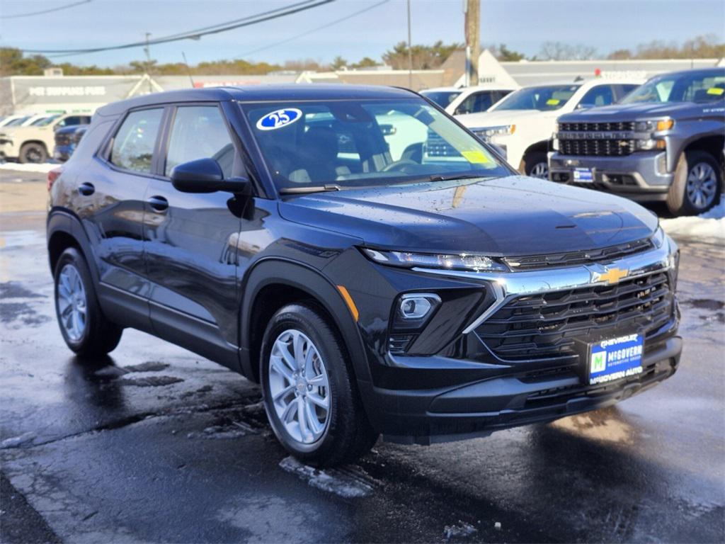 used 2025 Chevrolet TrailBlazer car, priced at $22,388