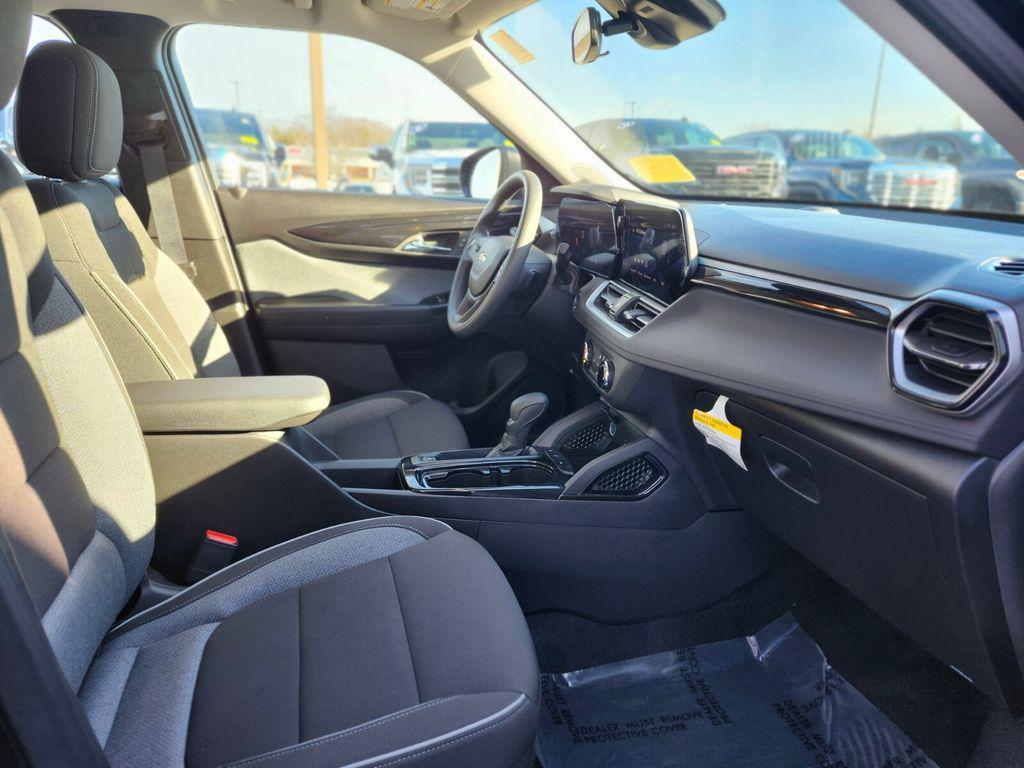 used 2025 Chevrolet TrailBlazer car, priced at $21,588