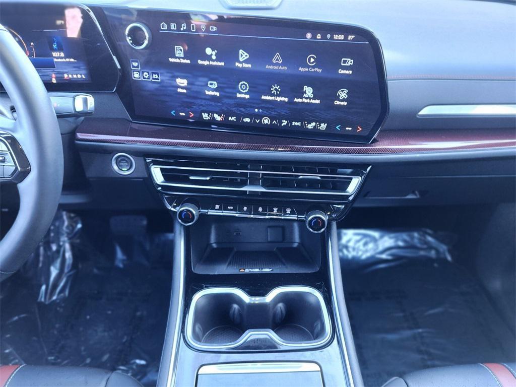 used 2024 Chevrolet Traverse car, priced at $47,588